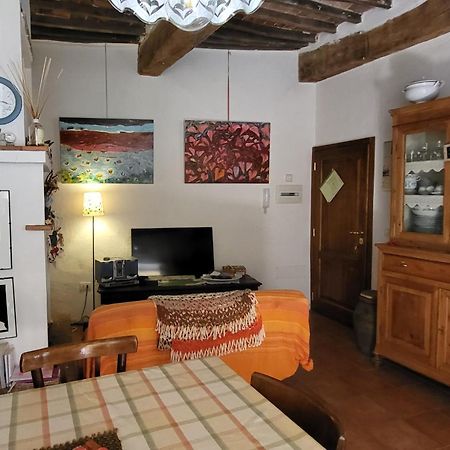Ferienwohnung La Casa Di Dina Castelmuzio Exterior foto
